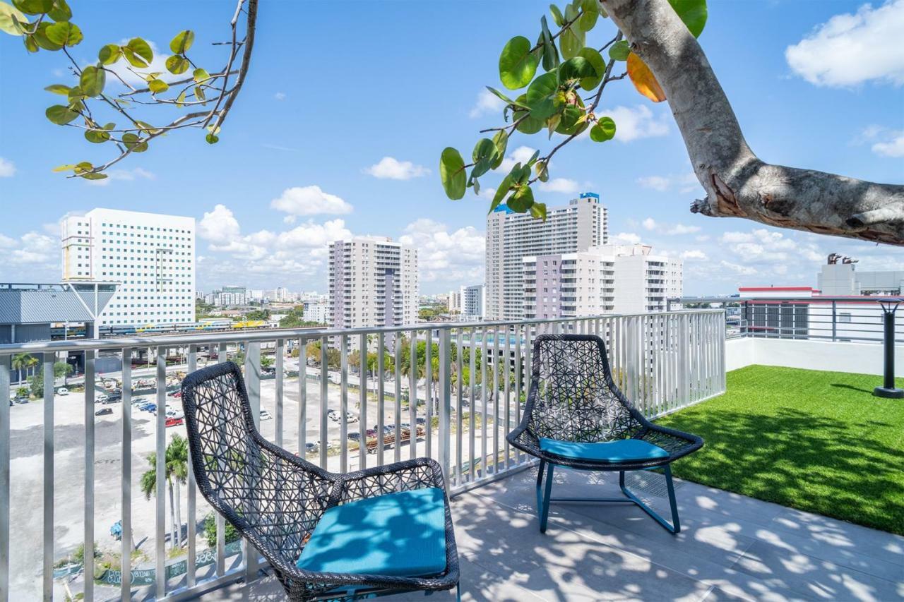 Bluebird Suites Downtown/Brickell Doral Extérieur photo